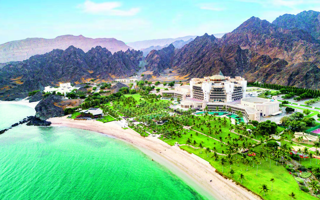 Oman, Muscat – Al Bustan Palace, a Ritz-Carlton Hotel *****(*)